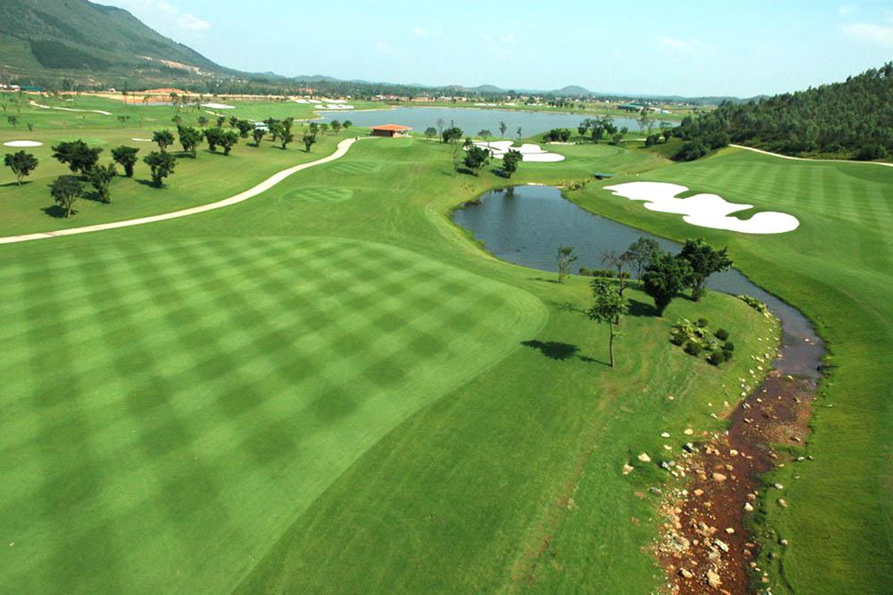Heron Lake Golf Course & Resort | Viet Green Golf