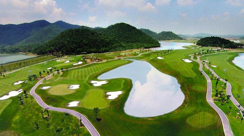 Attractive Hue and Danang Luxury Golf Tour Package in 4 Days