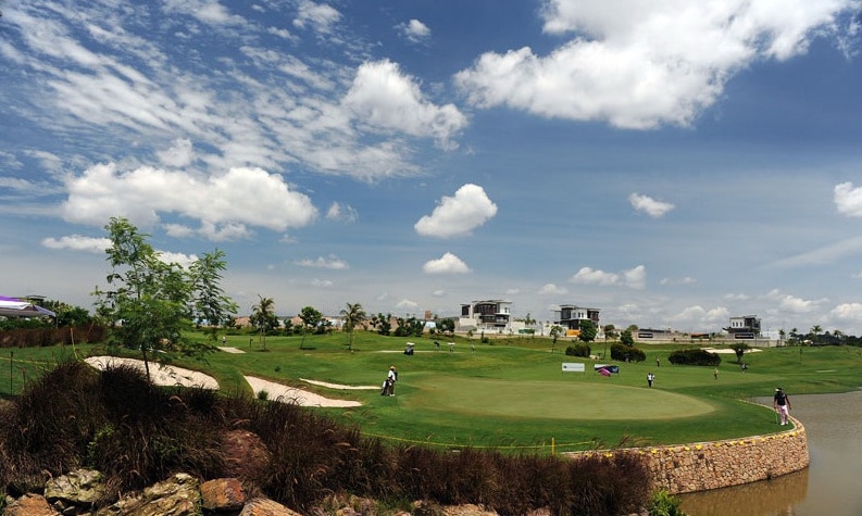 Malaysia Luxury Golf. Golf Holiday Package. Viet Green Golf. Desaru & Johor 